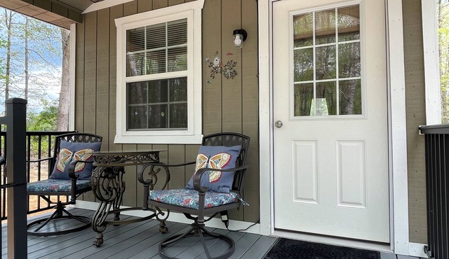 Cozy Cottage by Fall Creek Falls