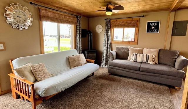 Cozy Cottage by Lake Minnewaska Beach
