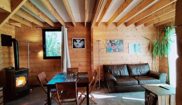 Cozy cottage by the lake oriental near Troyes