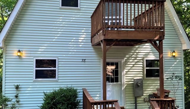 Cozy Cottage by the lake WIFI/Pets Welcome/Kayaks