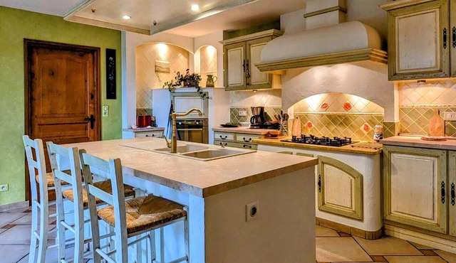 Cozy Cottage by the Saône