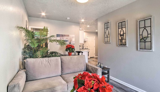 Cozy Cottage Centrally Located in Florence!