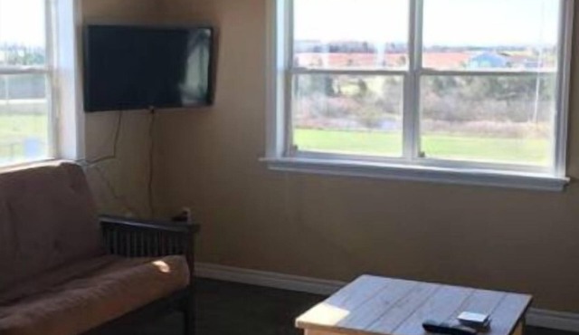 Cozy Cottage Close to Fantastic Beach!