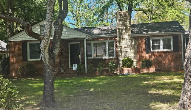 Cozy cottage home just one mile from Augusta National.