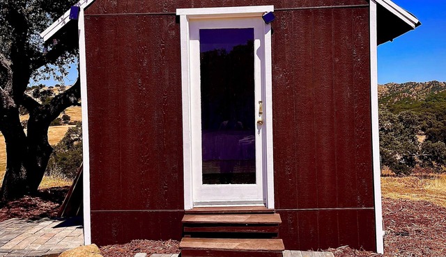 Cozy cottage in charming Paicines with WiFi