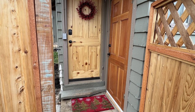 Cozy cottage in downtown Hamilton in the heart of the Bitterroot Valley.