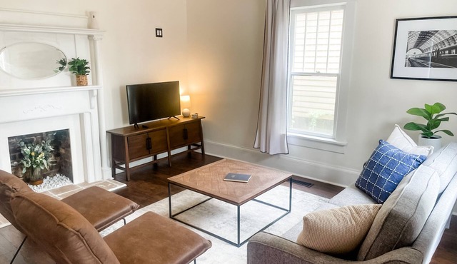 Cozy Cottage 🏡in Five Points. 4 min from Downtown/15 min from the airport ✈️.