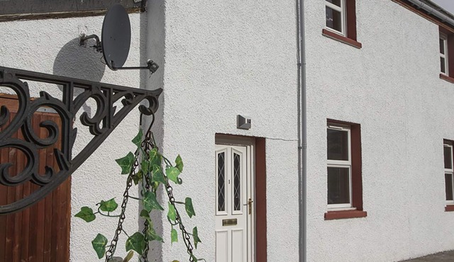 Cozy Cottage In Picturesque Scotland