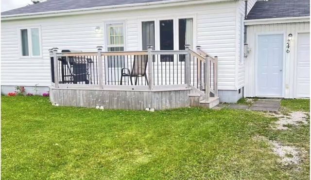 Cozy Cottage in Gros Morne - Cow Head, NLnThe Sand Dollar Inn - Pet Friendly!