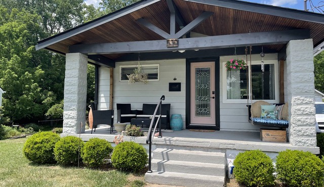Cozy Cottage in Loveland