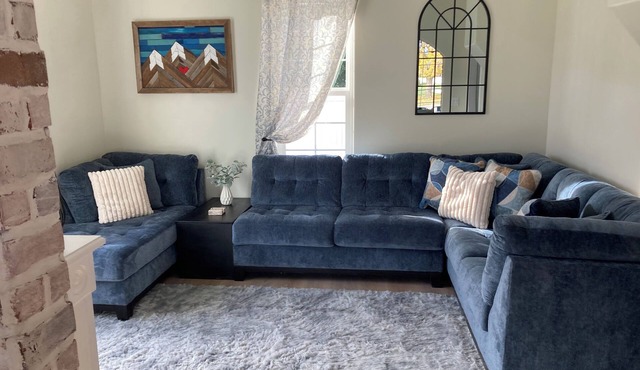 Cozy Cottage in Monroe. Newly remodeled with fun amenities including hot tub!
