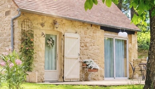 Cozy cottage in the grounds of an old mill
