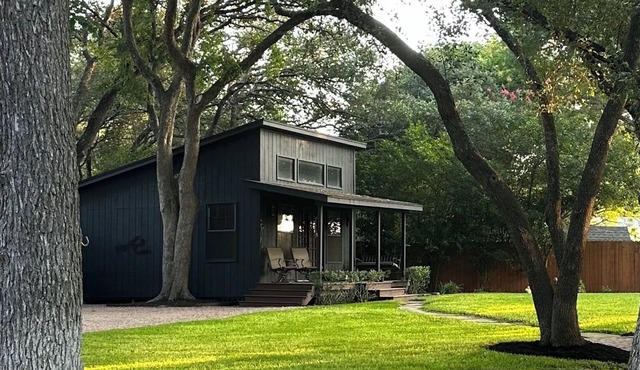 Cozy cottage in the trees