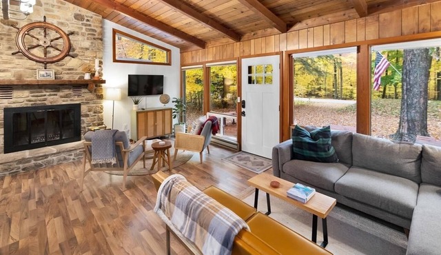 Cozy Cottage in the woods of Northern Door County