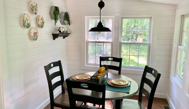 Cozy Cottage in the Woods