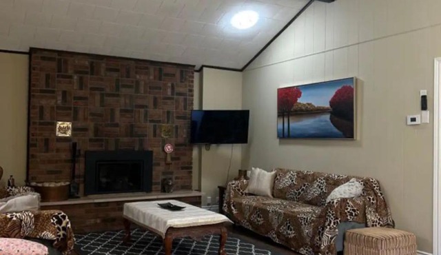 Cozy Cottage in Tiny