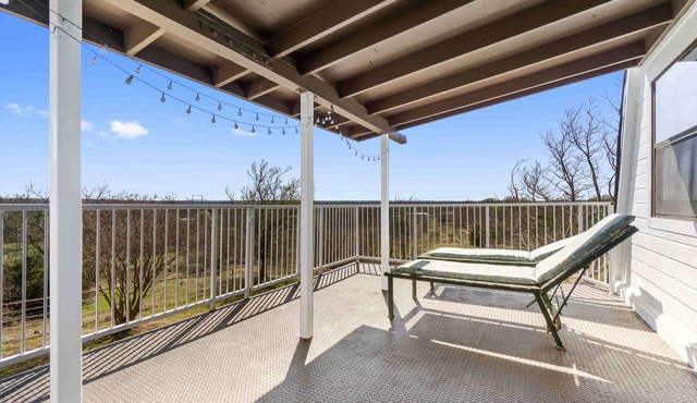 Cozy Cottage just 15 Mins North of Downtown Weatherford!