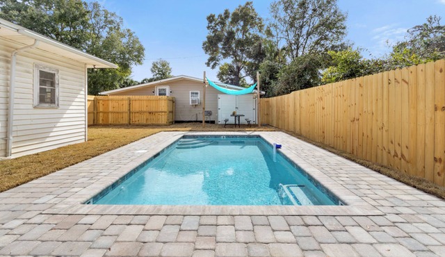 Cozy cottage just minutes to downtown Pensacola