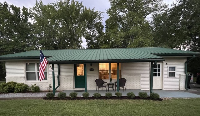 Cozy Cottage - Kentucky Lake