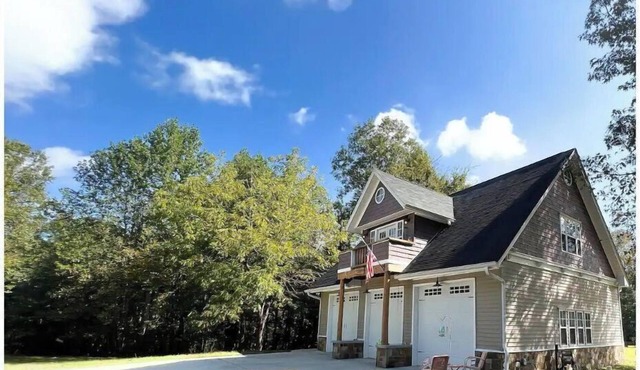 Cozy Cottage - Lake Front - GA Coldwater Retreat