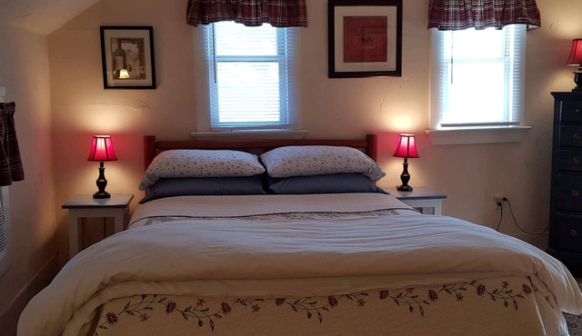 Cozy cottage located at our winery at the base of Old Rag and Shenandoah Park.