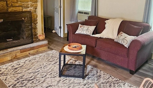 Cozy Cottage minutes from Verona State Park & Sylvan Beach!