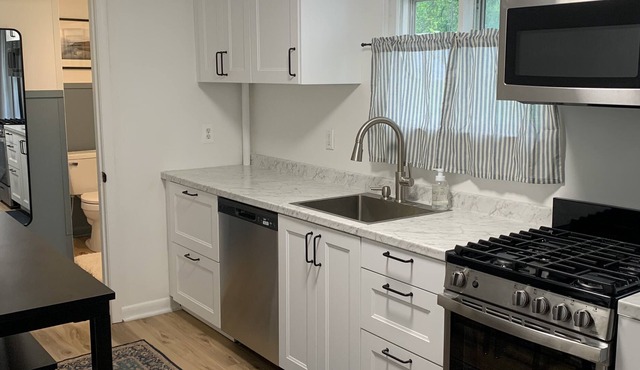 Cozy Cottage Minutes from USNA/Downtown Annapolis