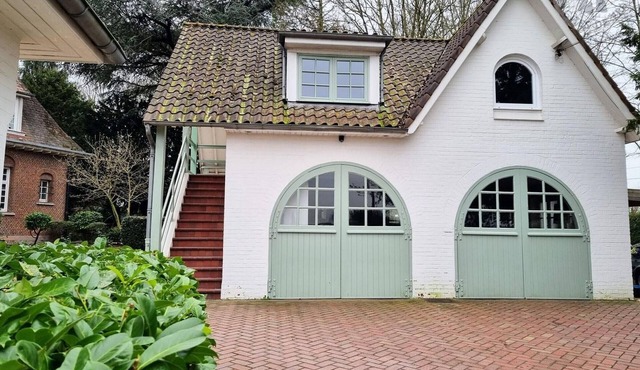 Cozy Cottage Near Lille: WiFi, Kitchen, Terrace, Garden, Shopping & Cultural Sites Nearby