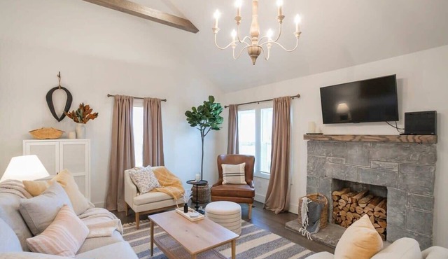 Cozy Cottage Near Opryland