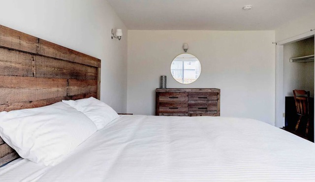 Cozy cottage "New Moon" by the Lake Simcoe