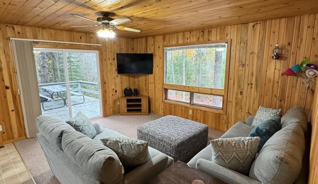 Cozy cottage on 20 acres near ATV/UTV & snowmobile trails