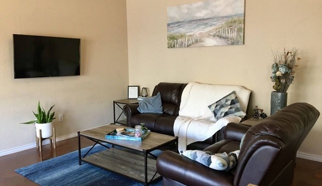 Cozy cottage on B close to Fort Sill