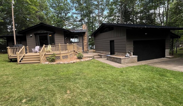Cozy cottage on Bearskin Lake!