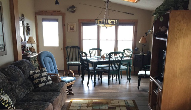 Cozy Cottage on Beautiful 1744 Acre All Sports Lake