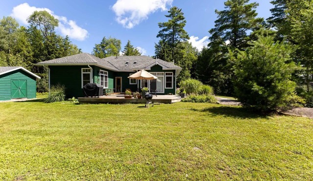 Cozy Cottage on Tooke Lake