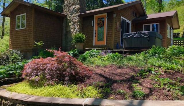 Cozy Cottage - Pet-Friendly Cabin with Hot Tub