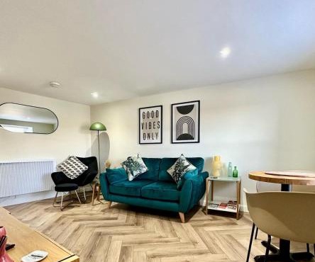 Cozy Cottage Retreat