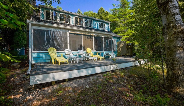 Cozy Cottage Retreat with Sandy Beach on Grand Traverse Bay