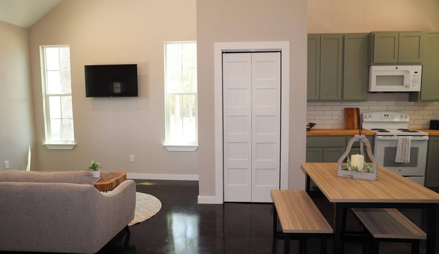 Cozy cottage situated on 8 acres of private property- 5 minutes from the lake!