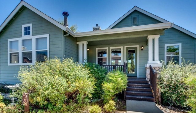 Cozy cottage suite in Angels Camp