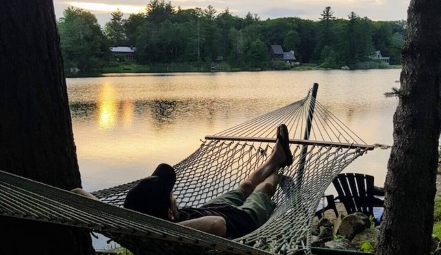 Cozy Cottage-Sunset On The Laken