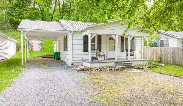 Cozy Cottage to soak up Appalachia's beauty