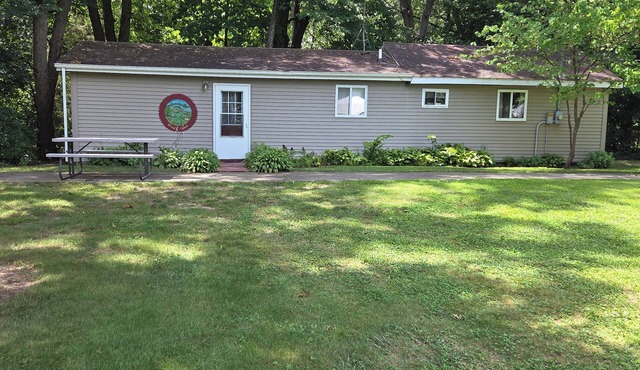 Cozy cottage tucked beside the peaceful St. Joseph river