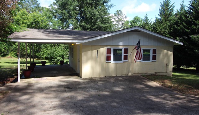 ........Cozy Cottage