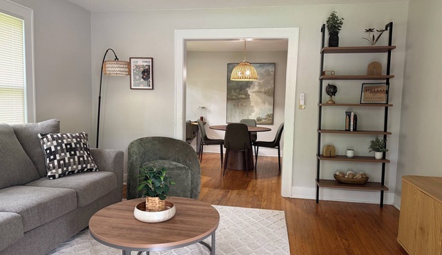 Cozy Cottage Vibes Near Downtown & Lyon College
