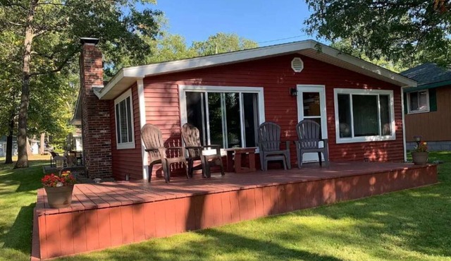 Cozy Cottage w/Patio, Steps to Lake & Beach Access!