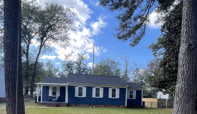 Cozy Cottage Walk to August National!