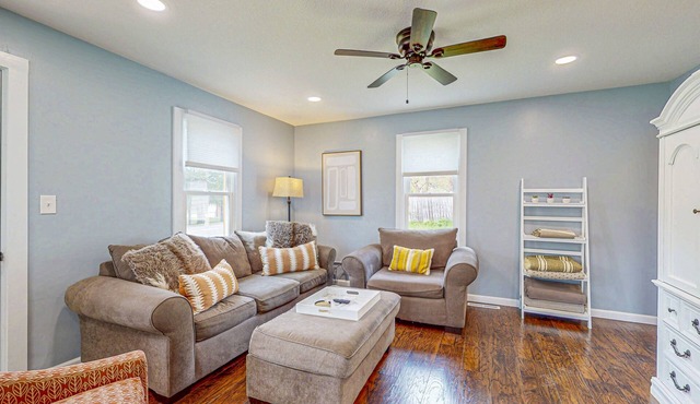 Cozy Cottage – Walk to Beach, Brewery & More | Near Torch Lake & Shanty Creek