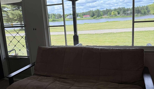 "Cozy Cottage" Where Small is the New Spacious!