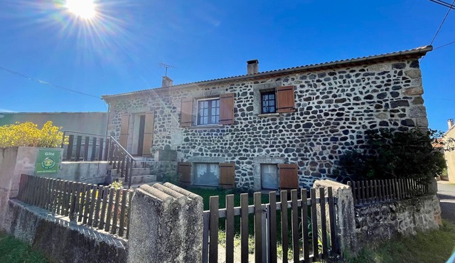 Cozy Cottage with Fireplace, Terrace, and Baby Equipment near Village, Lake, and Cliffs